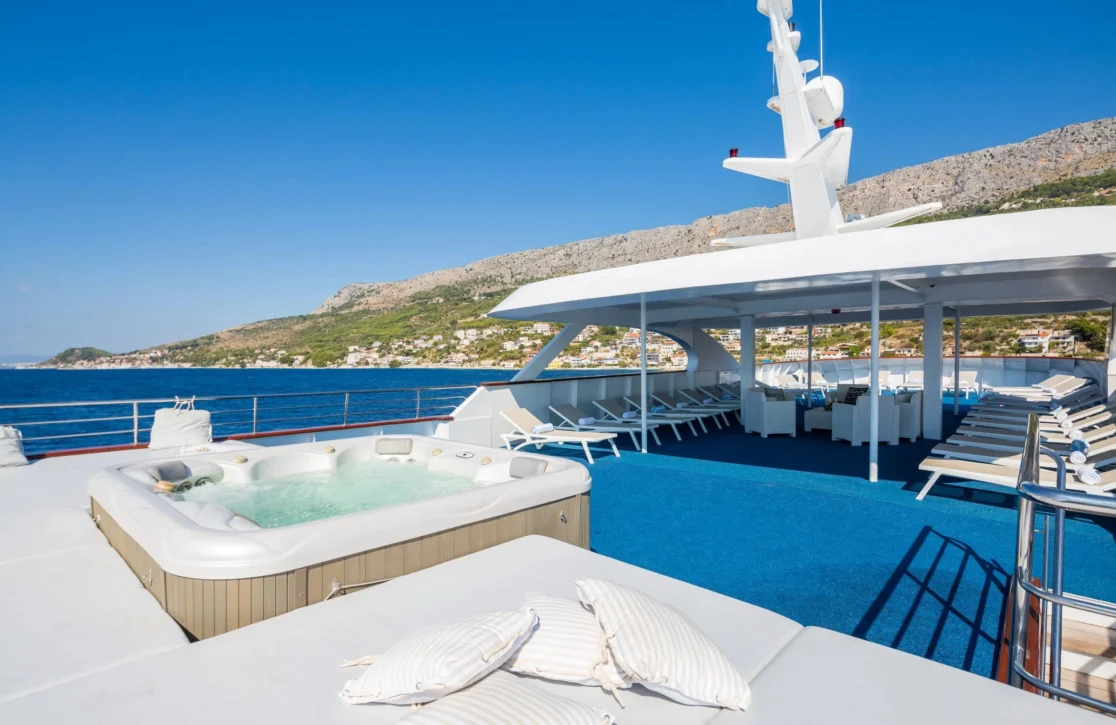 An image of San Antonio yacht