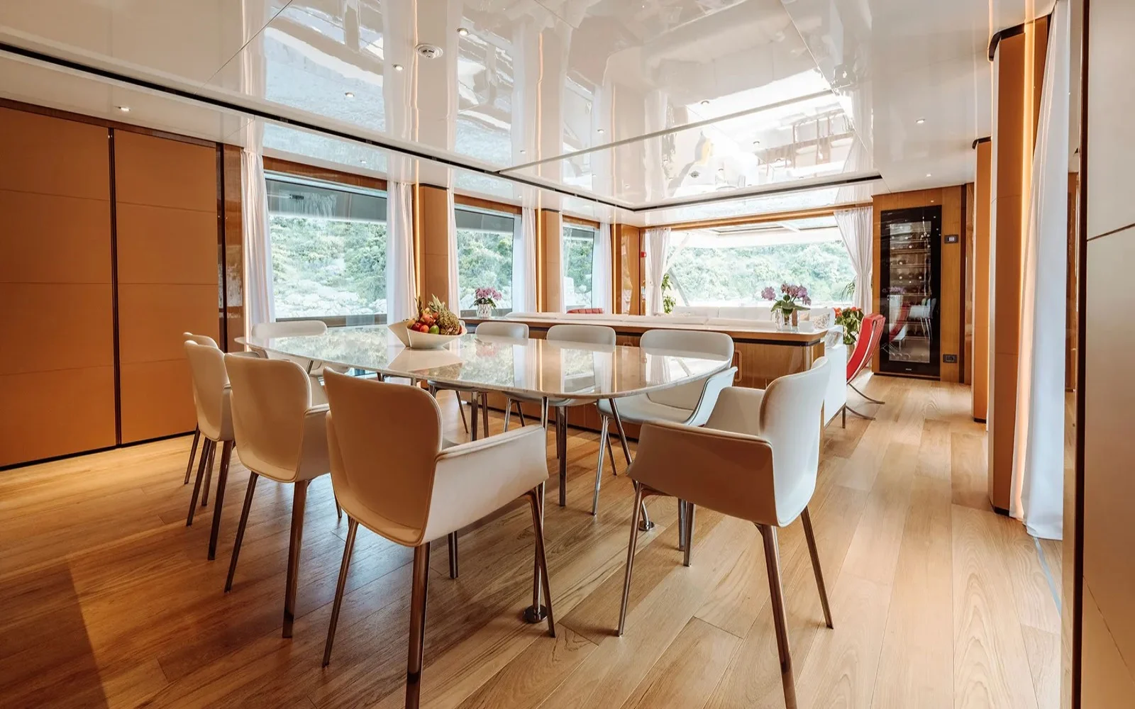 A preview of interior Dining
