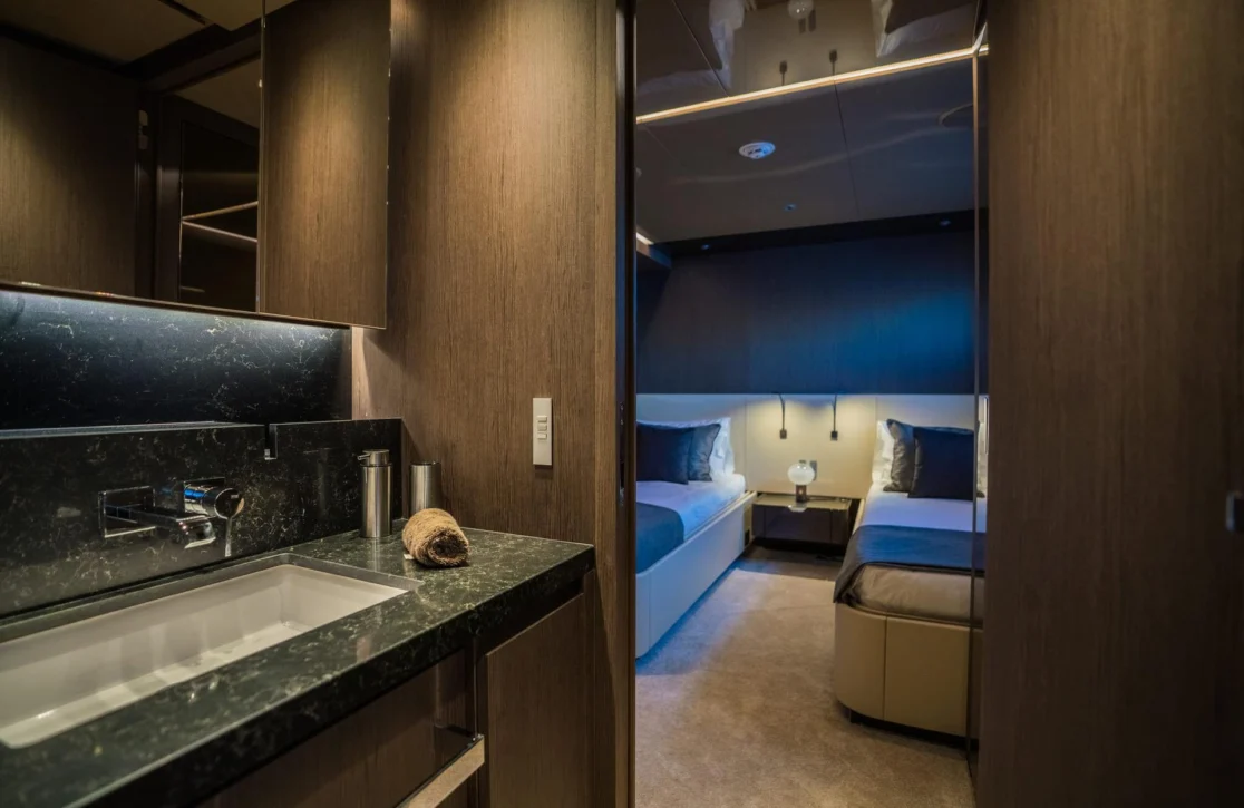 An image of Alvium yacht
