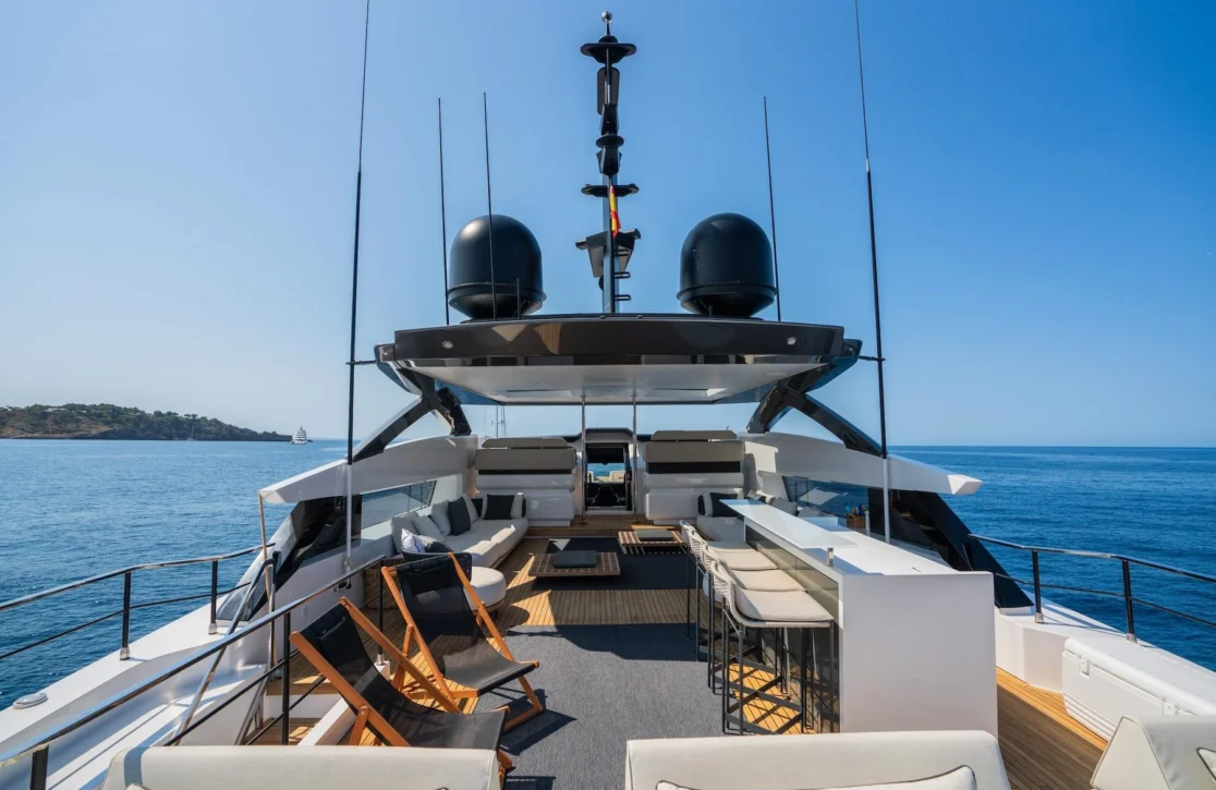 An image of Alvium yacht