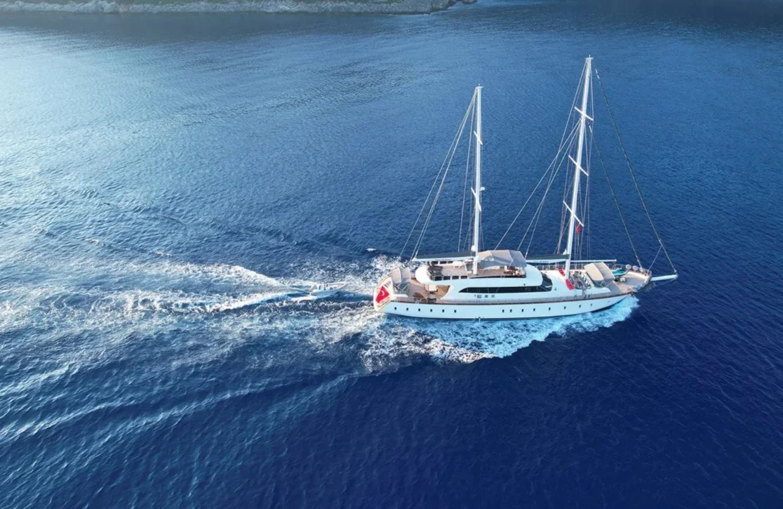 An image of Queen Of Makri yacht