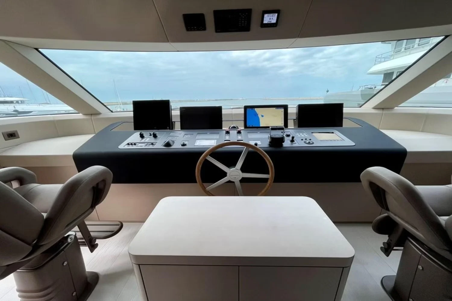 A preview of interior Bridge driving area