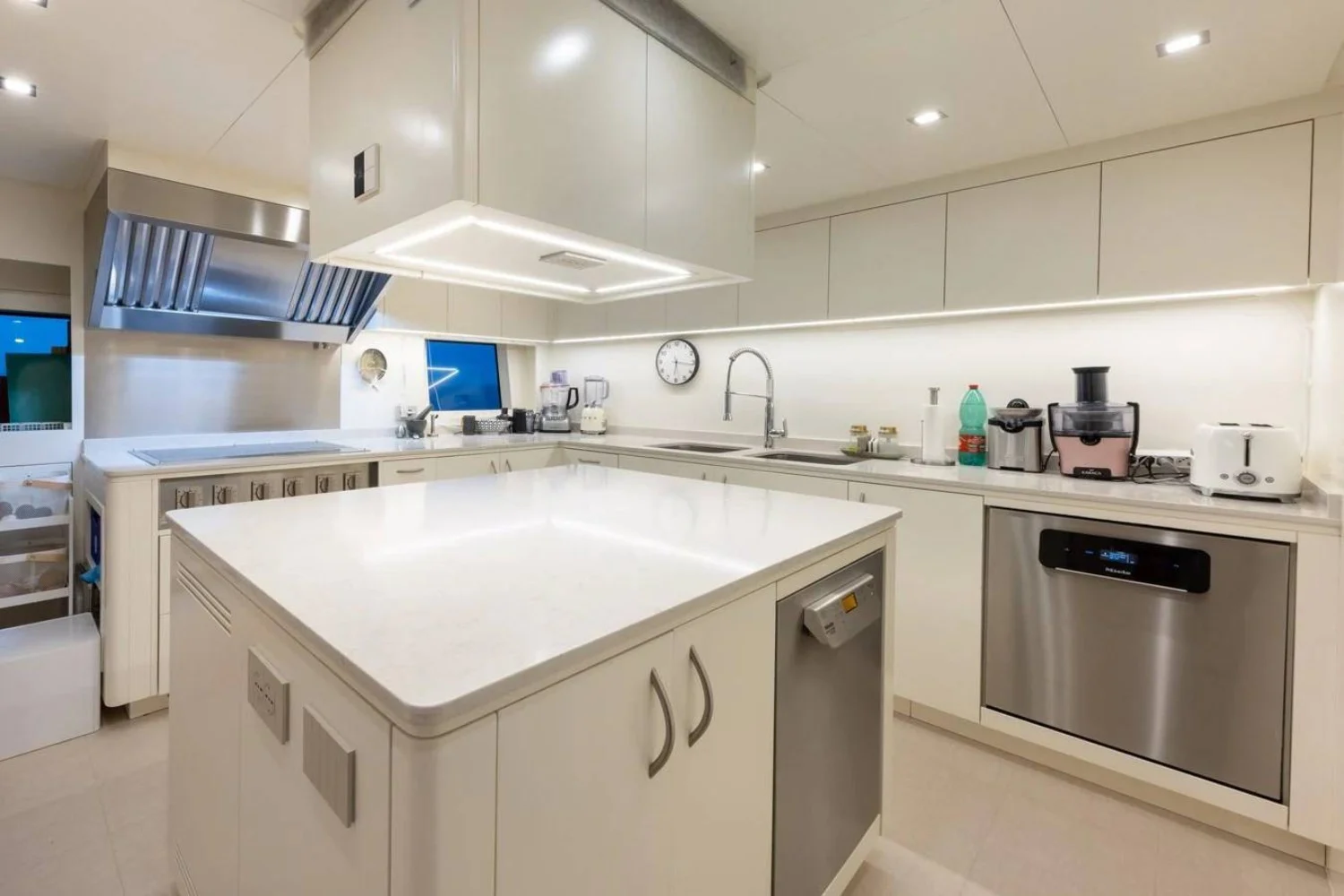 A preview of interior Kitchen