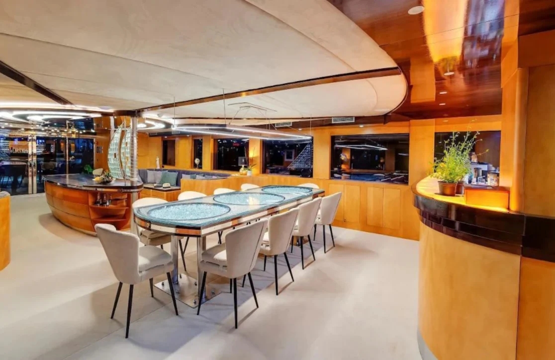 An image of Life Is Good yacht