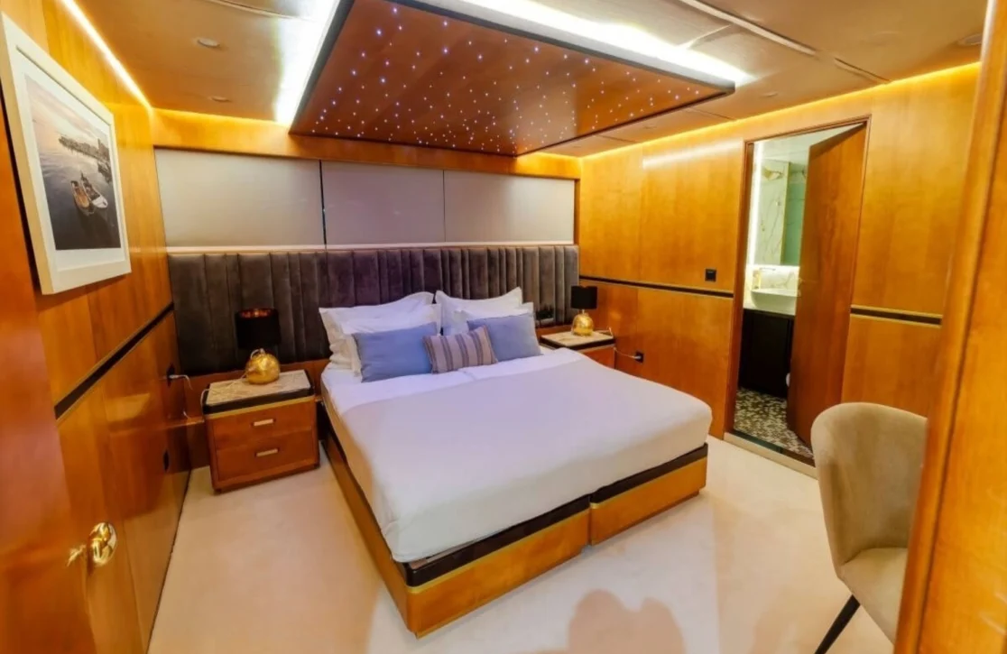 An image of Life Is Good yacht