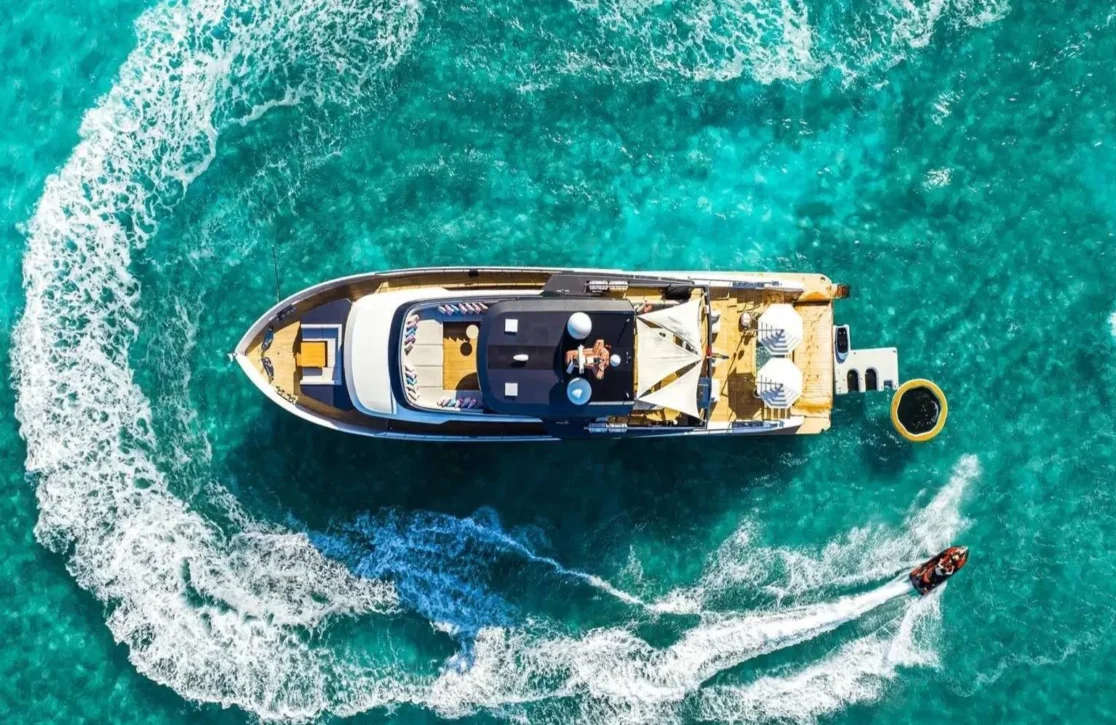 An image of Vivace yacht