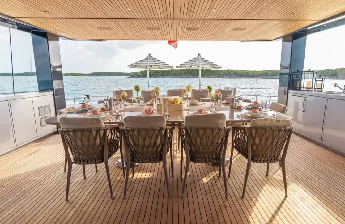 An image of Vivace yacht