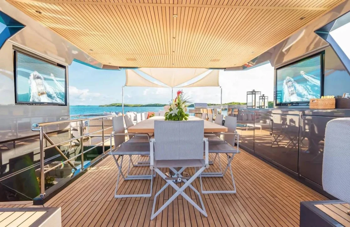 An image of Vivace yacht