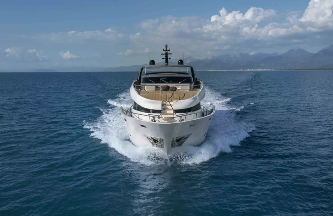 An image of Four Joys yacht