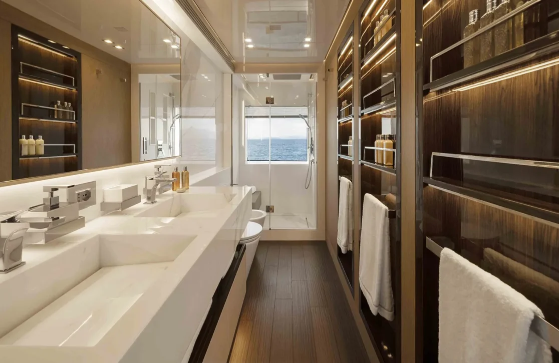 An image of Four Joys yacht