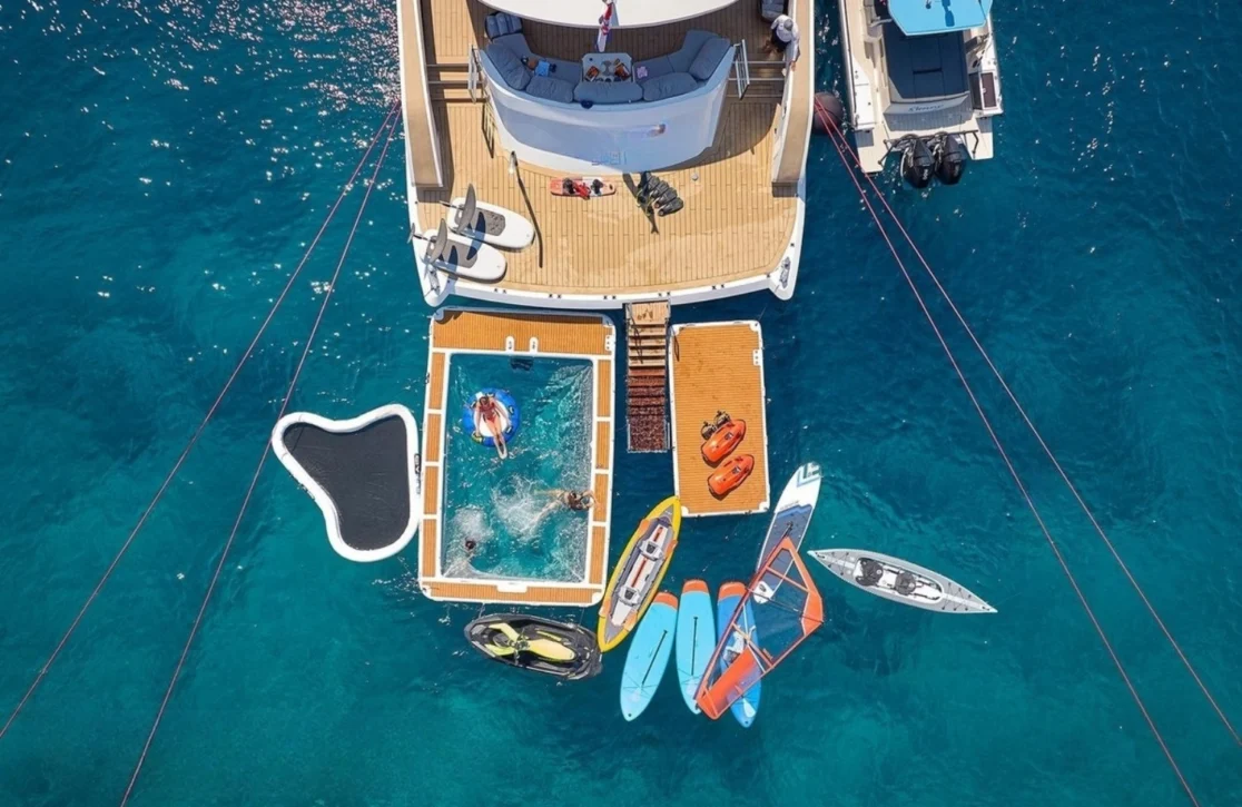 An image of Argo yacht