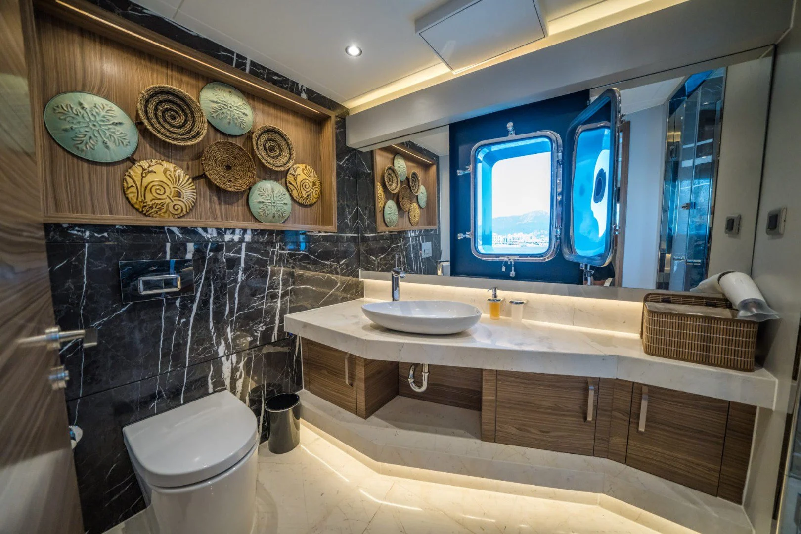 An image of Deep Water yacht