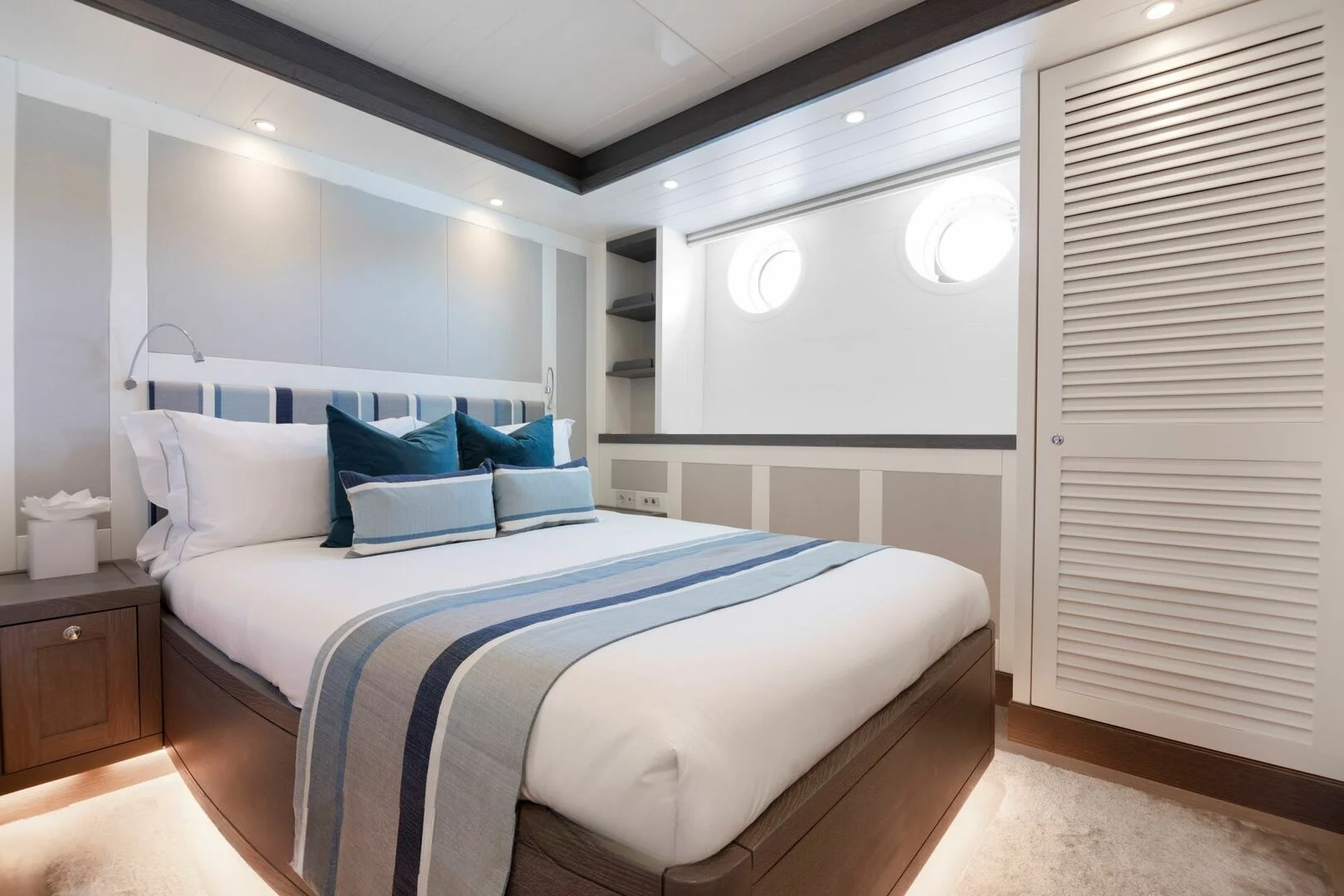 A preview of interior Bedroom cabin