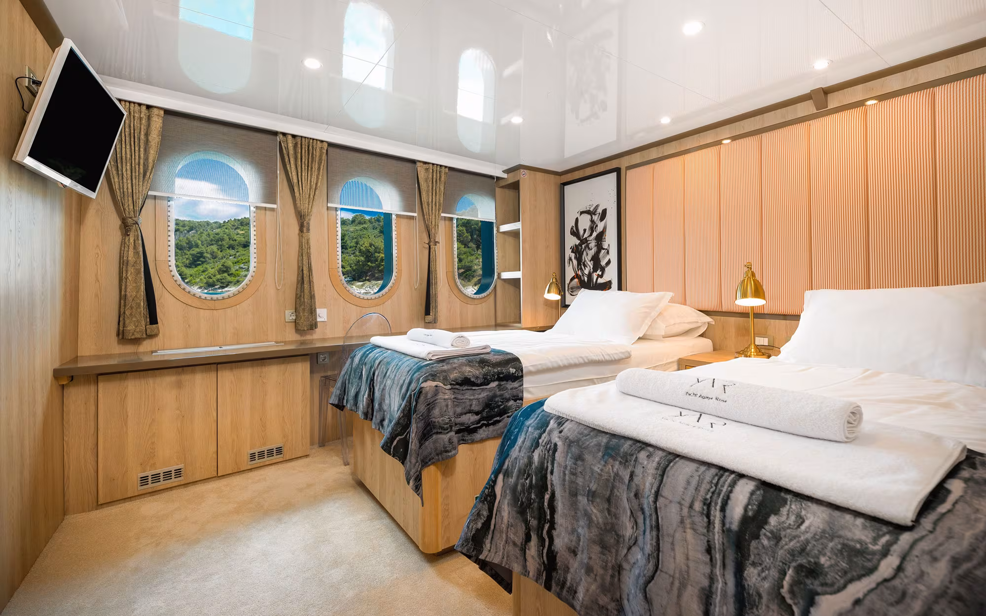 An image of Agape Rose yacht