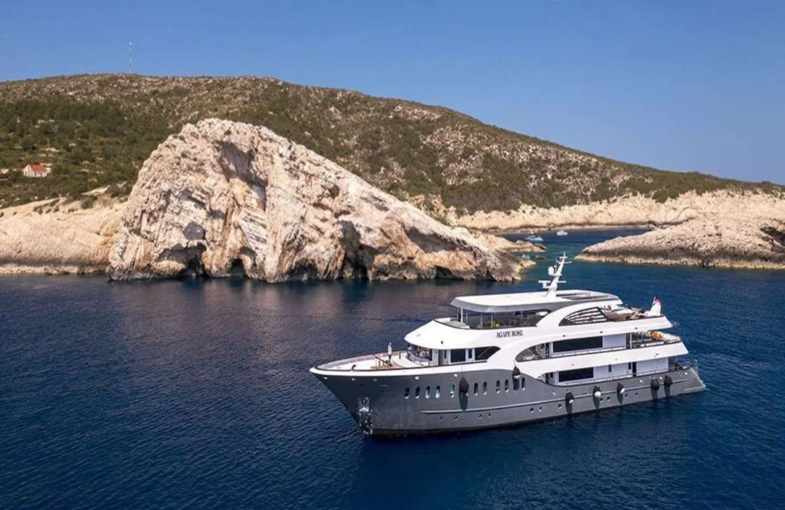 An image of Agape Rose yacht