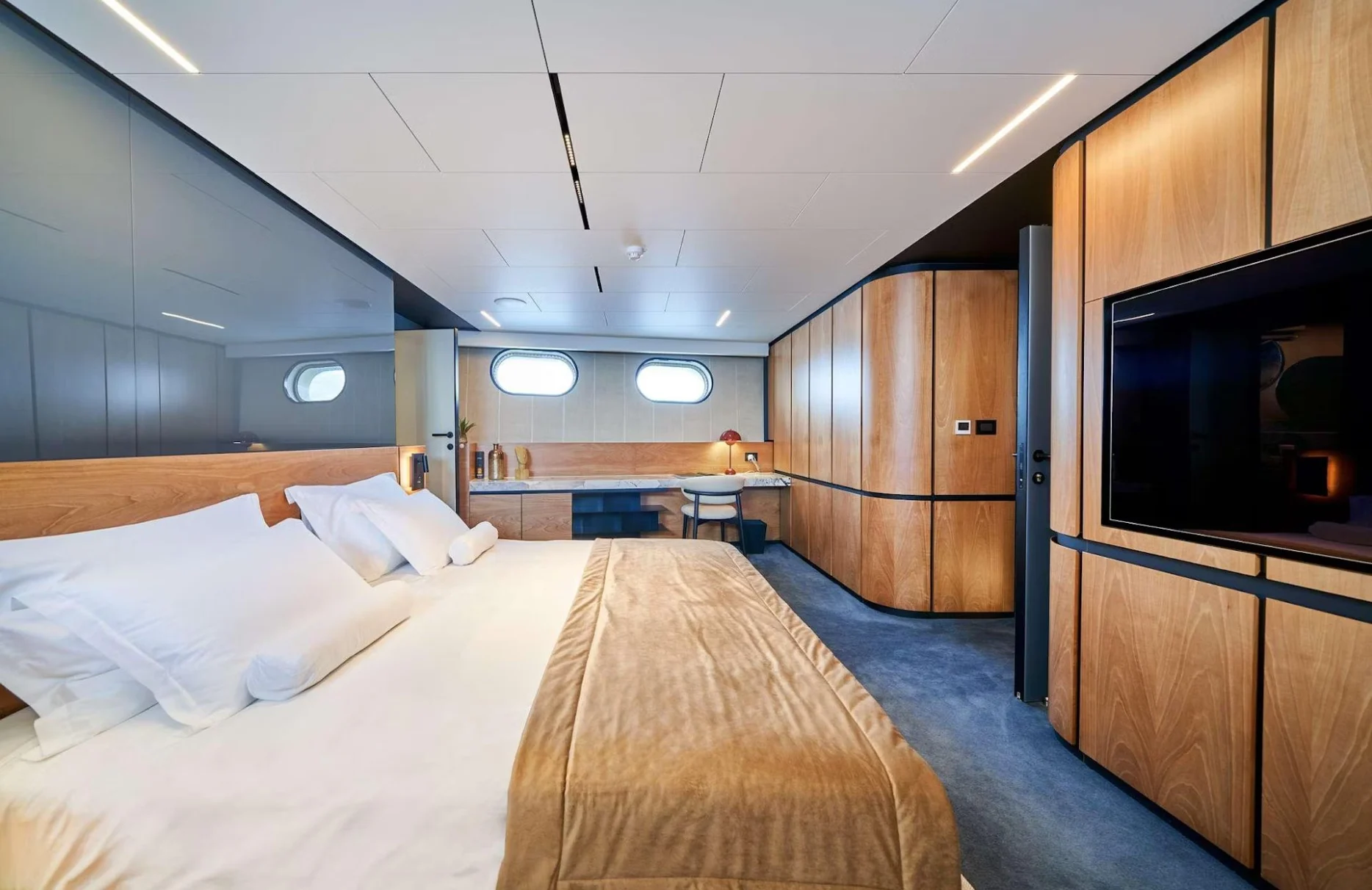 A preview of interior Bedroom cabin