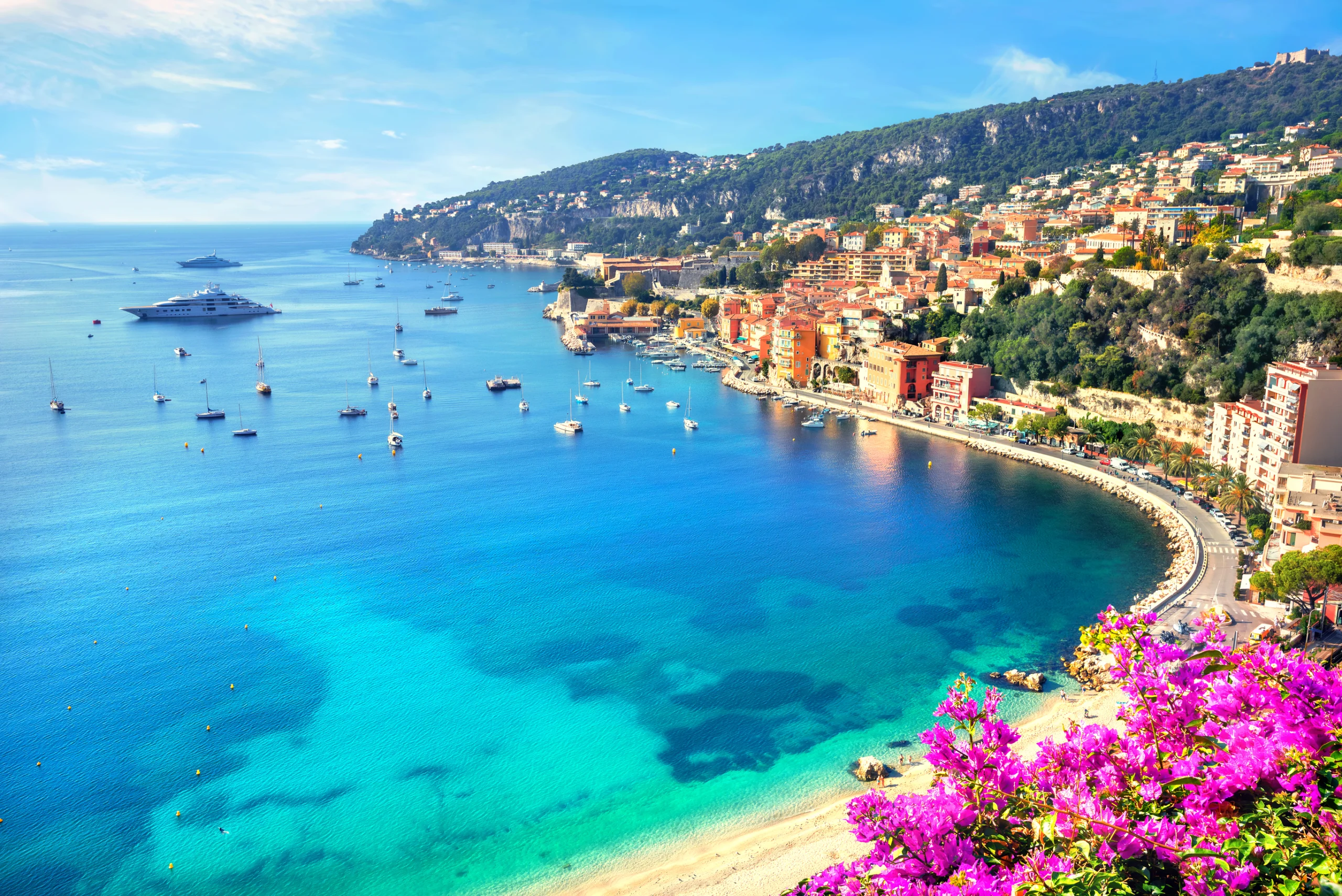 The French Riviera Superyacht Calendar for Summer 2026: What to Book Around