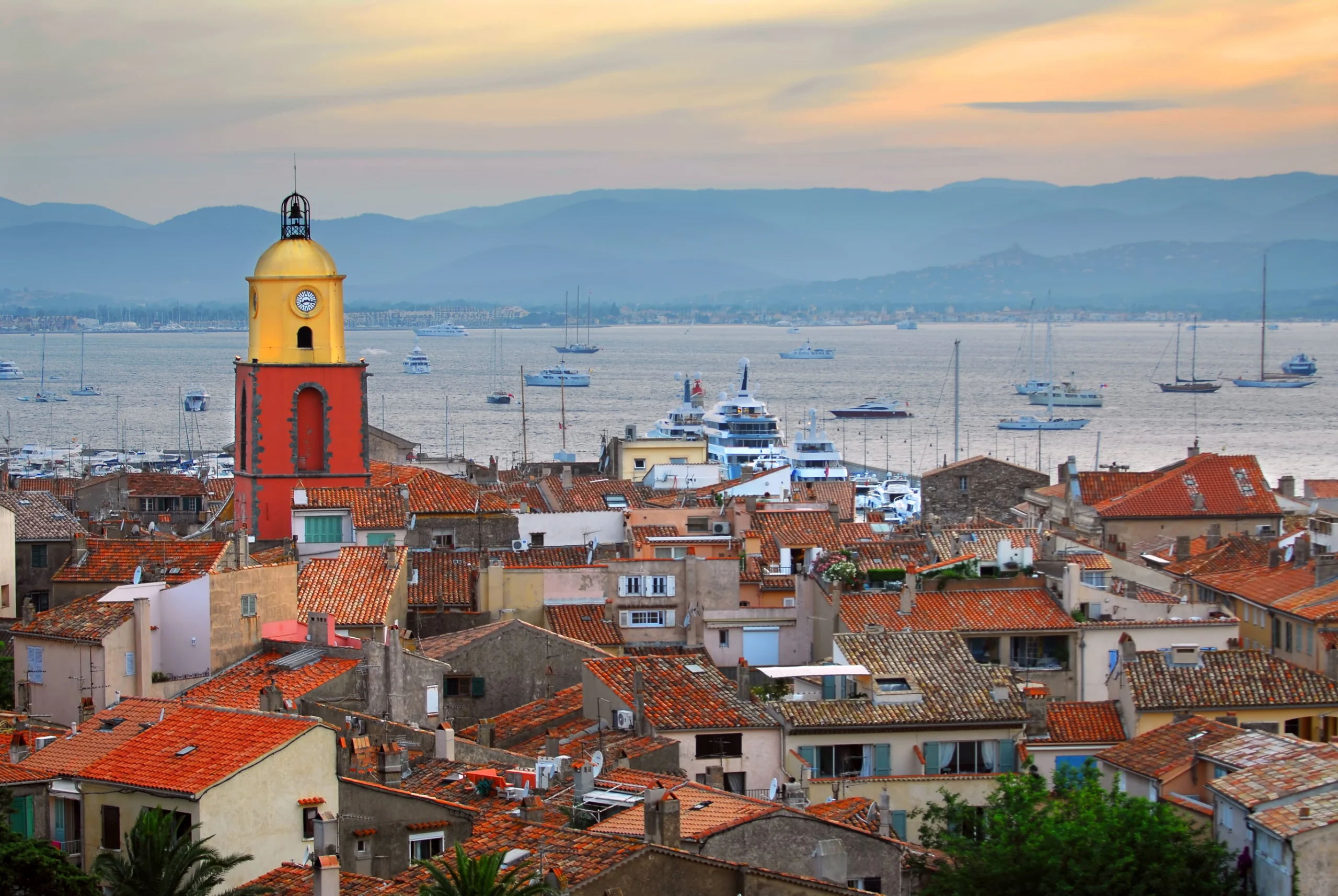 Honeymoon at Sea: Best Yacht Charter Destinations for a Luxury Honeymoon