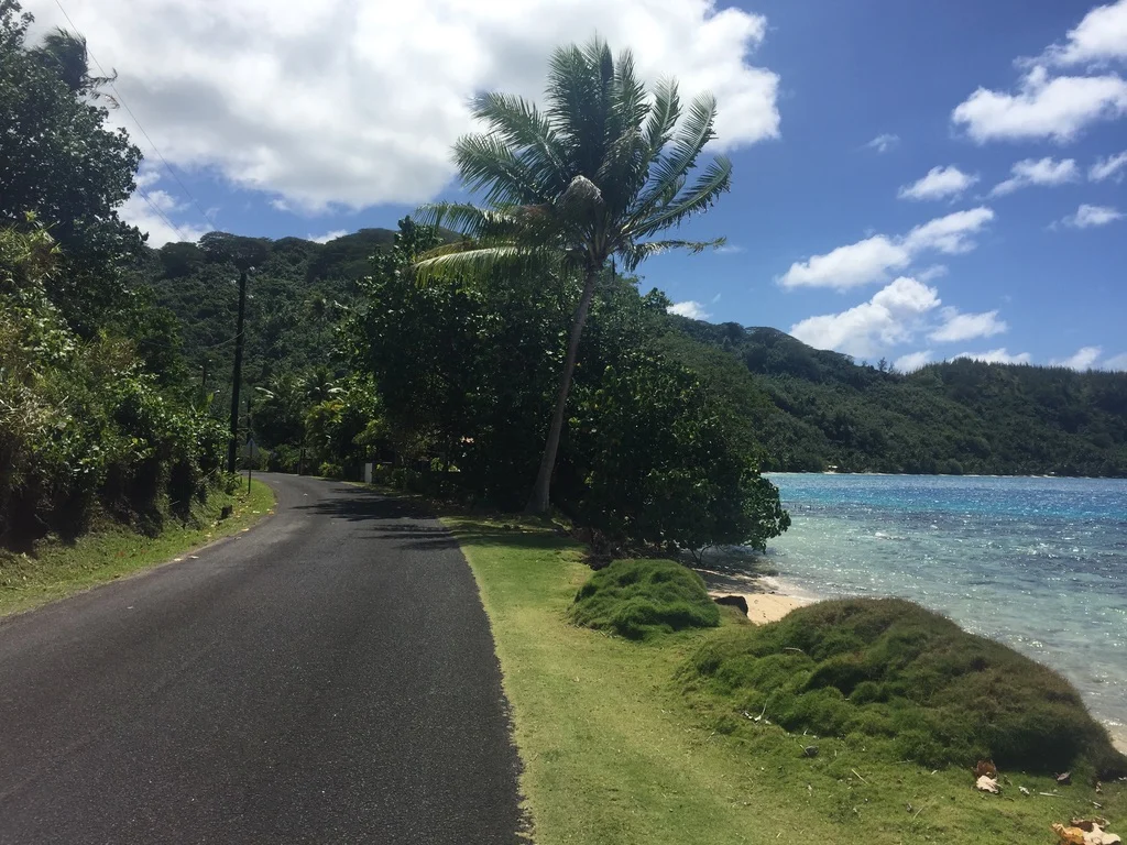 oceanside road through Huahine Nui