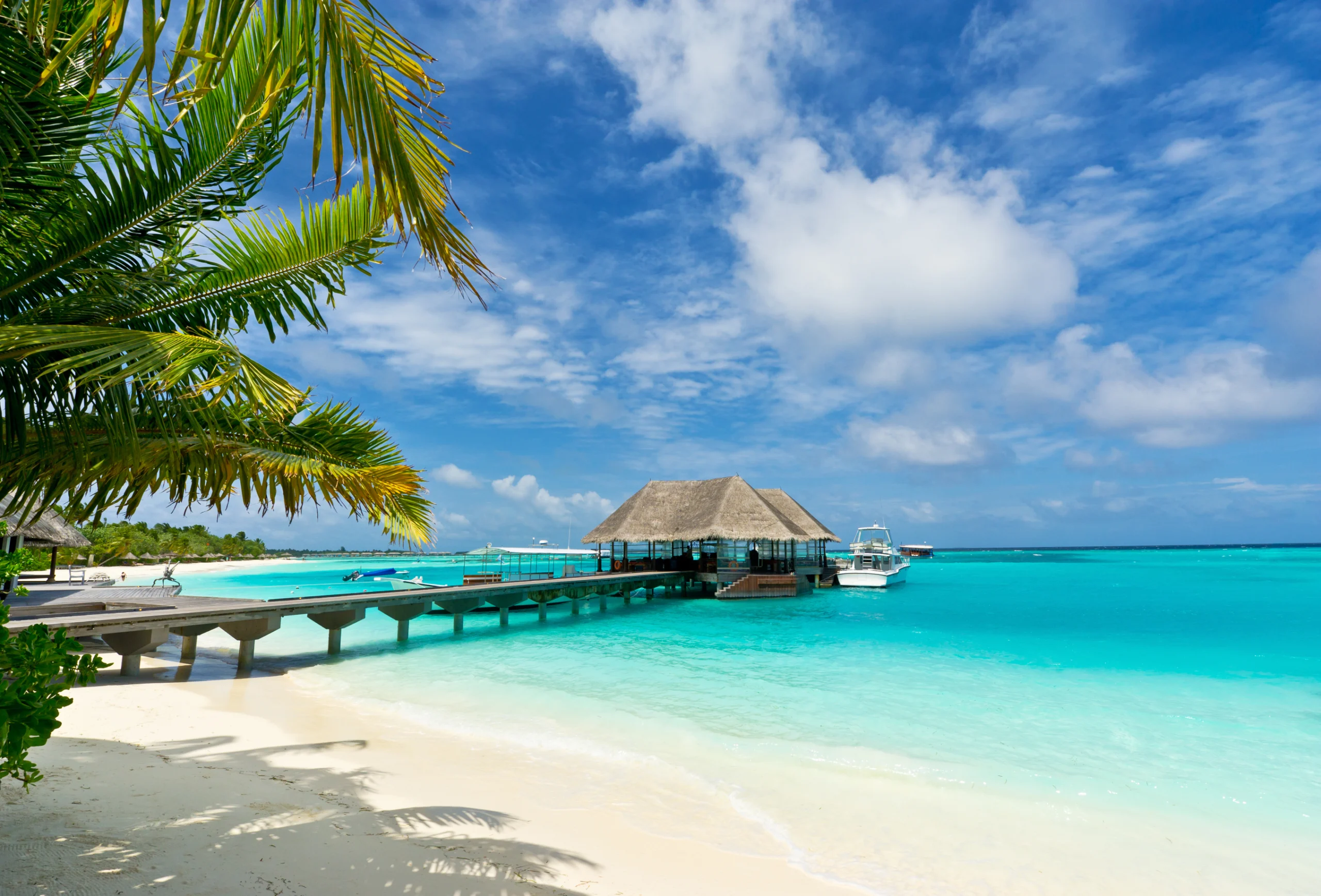 Sail into Romance: The Best Honeymoon Destinations by Yacht