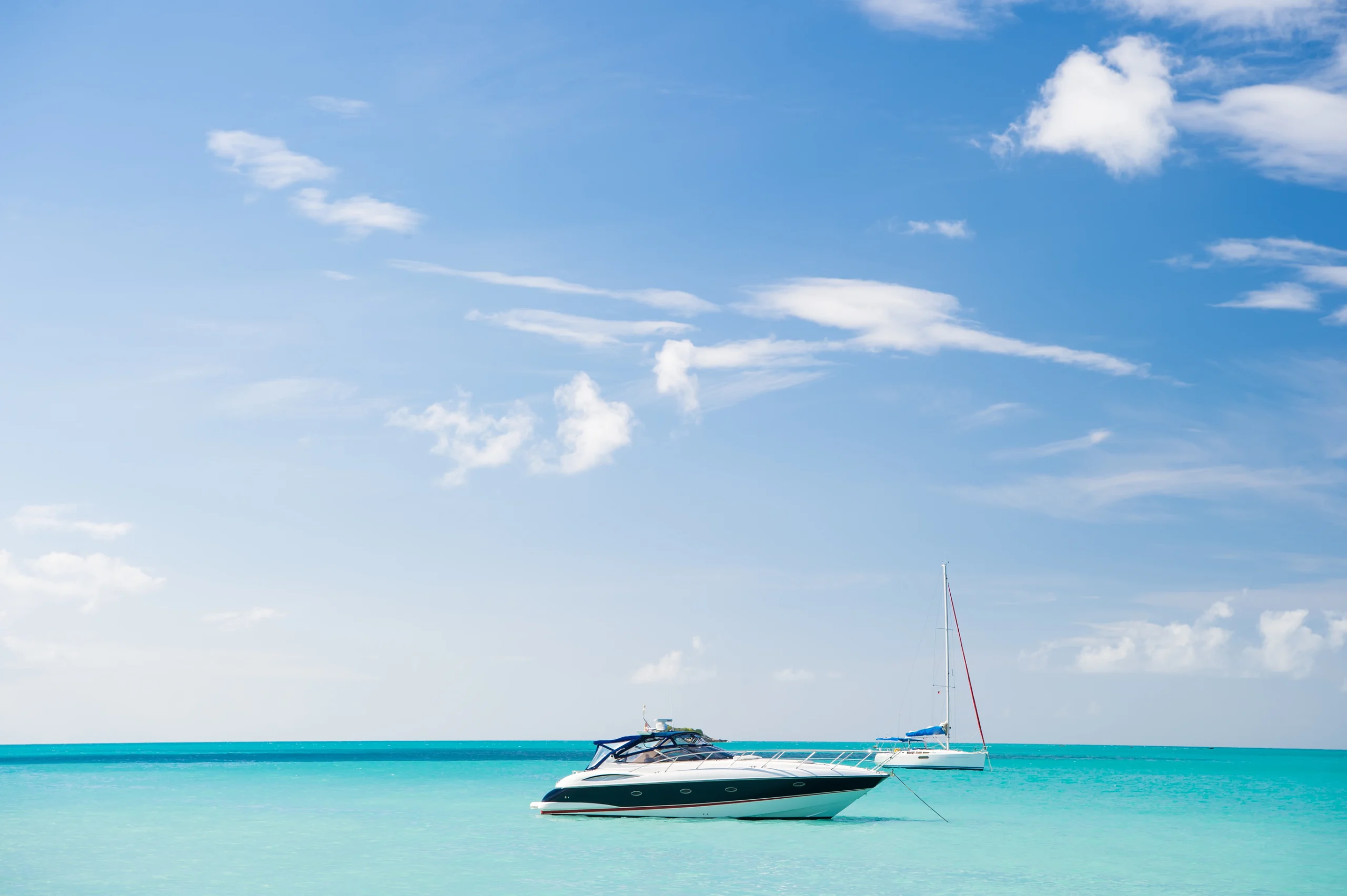 Luxury yacht on tropical sea. luxury vacation concept, antigua.