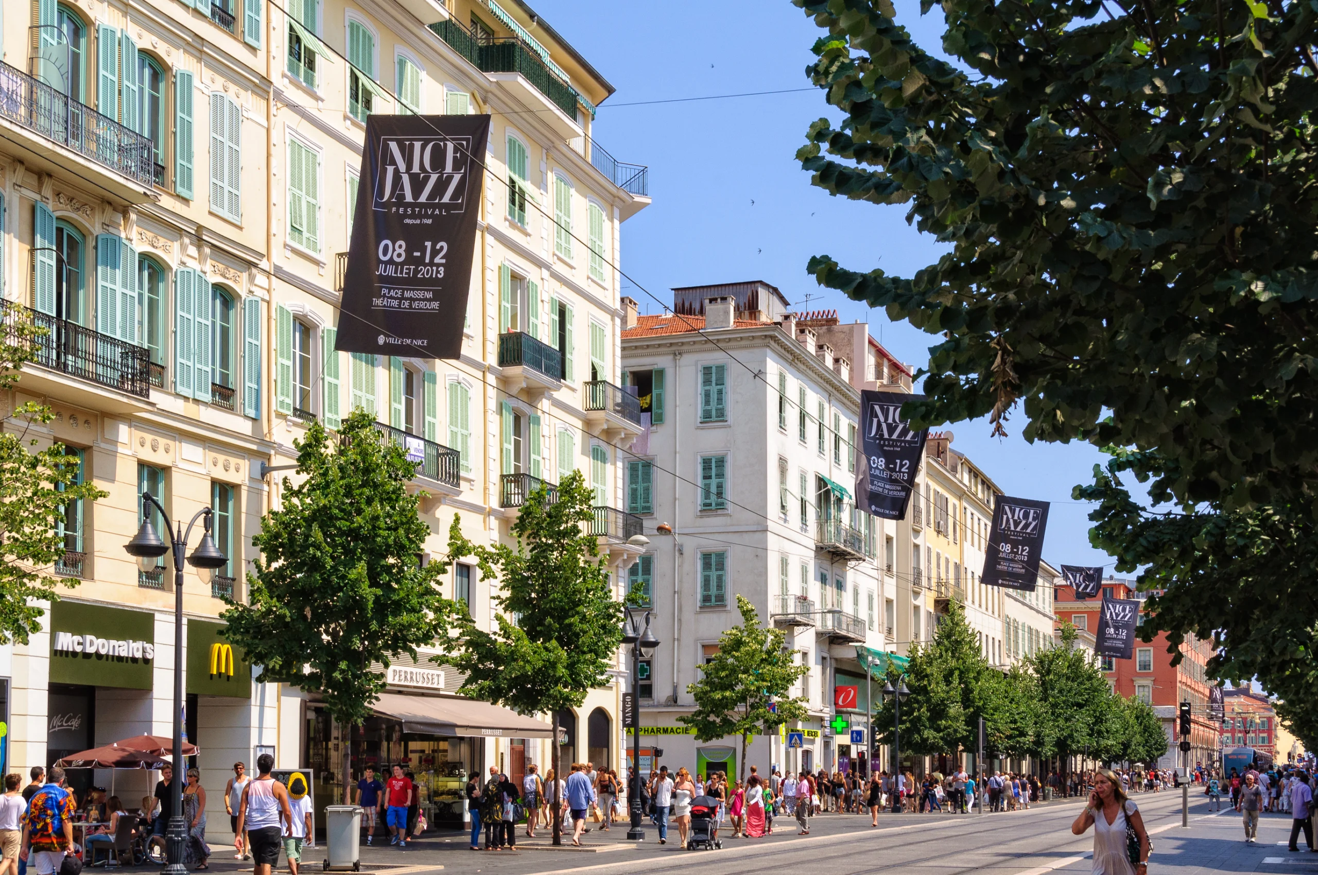 Avenue Jean Medecin, Nice.