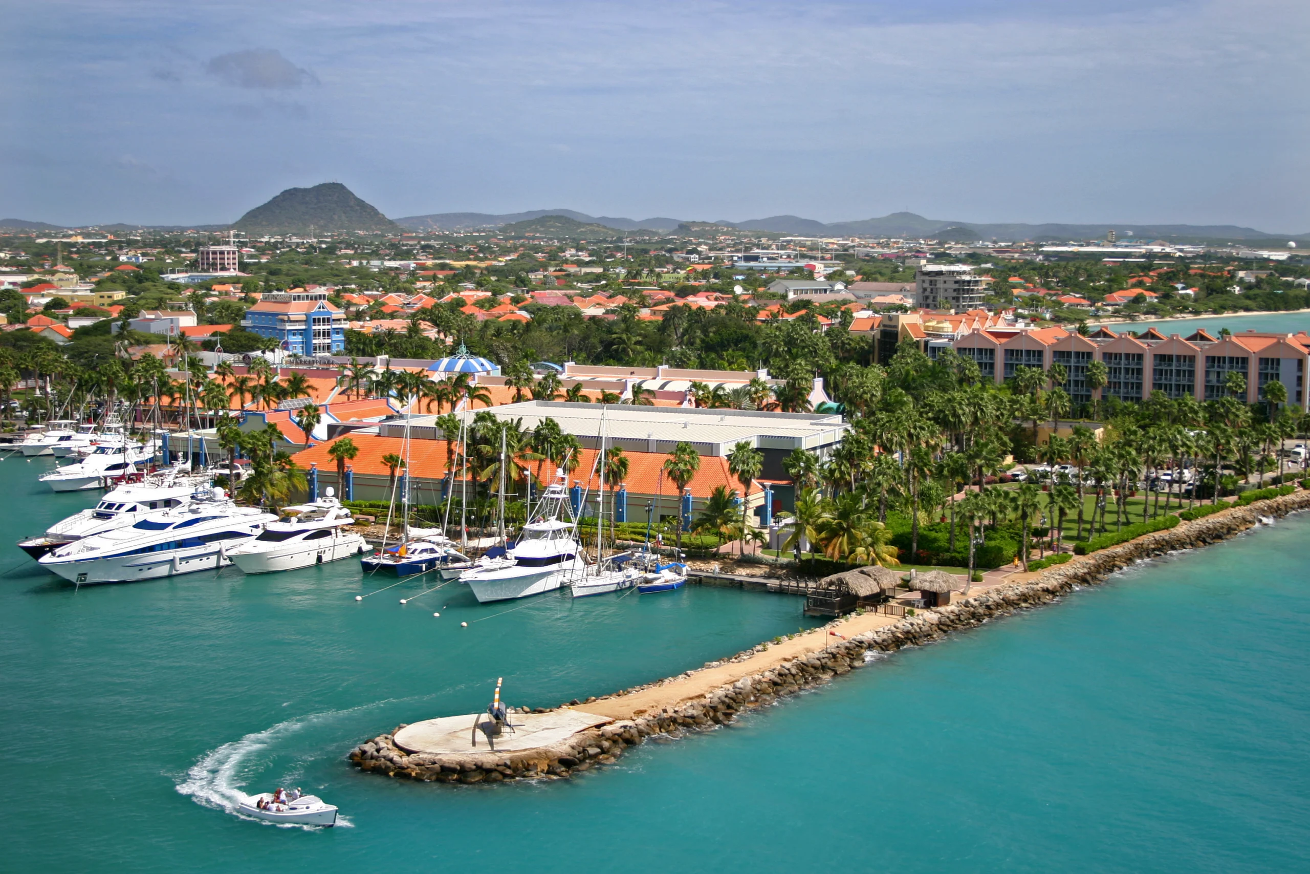9 Summer Yachting Destinations That Are Perfect for Families