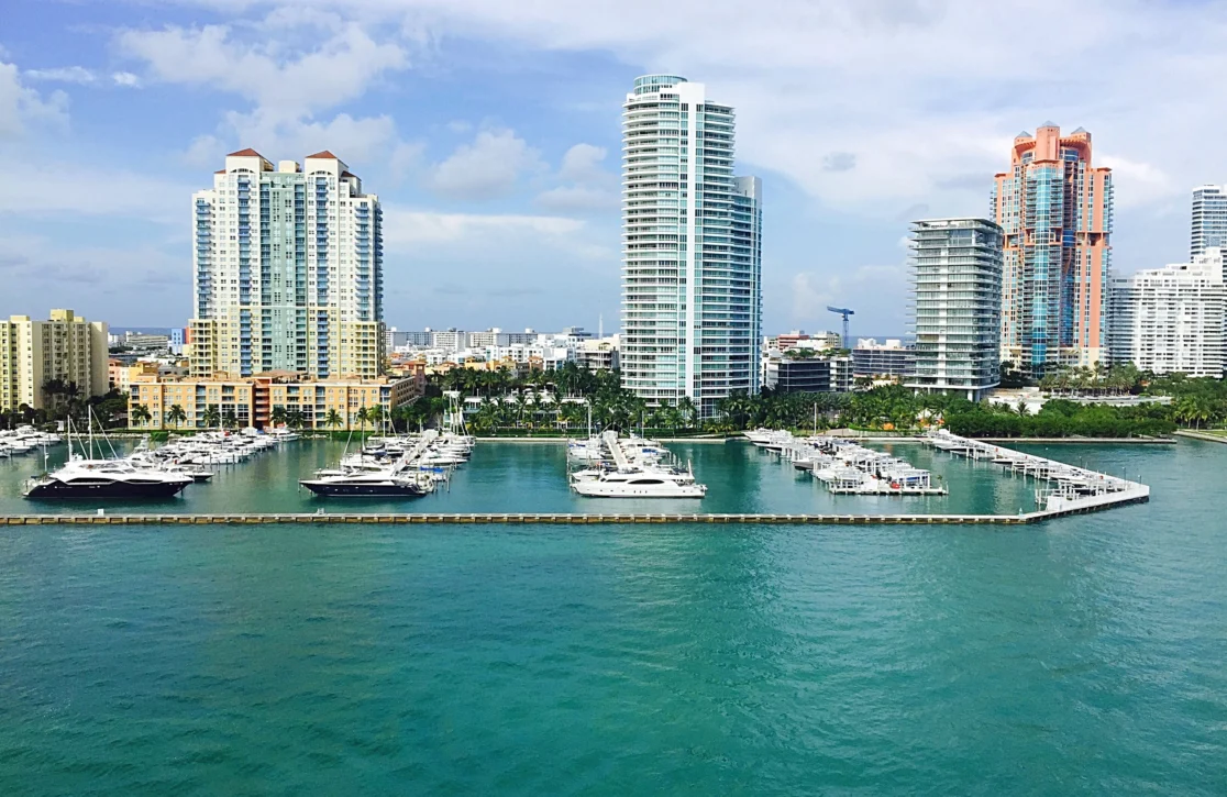24 Hours In Miami: A Luxury Yacht Insider’s Guide 