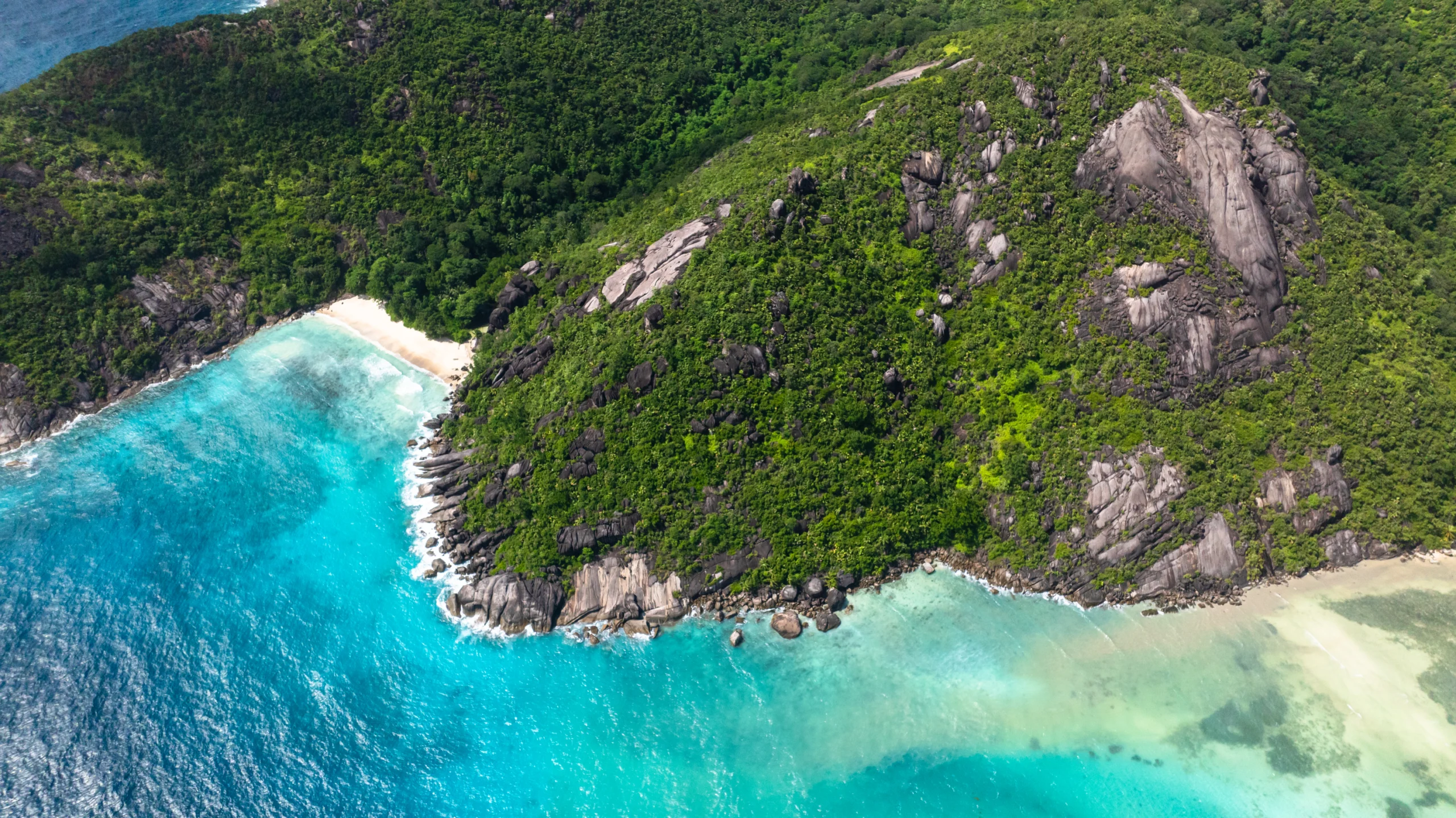 Baie Ternay Marine National Park, Cap Ternay, Seychelles