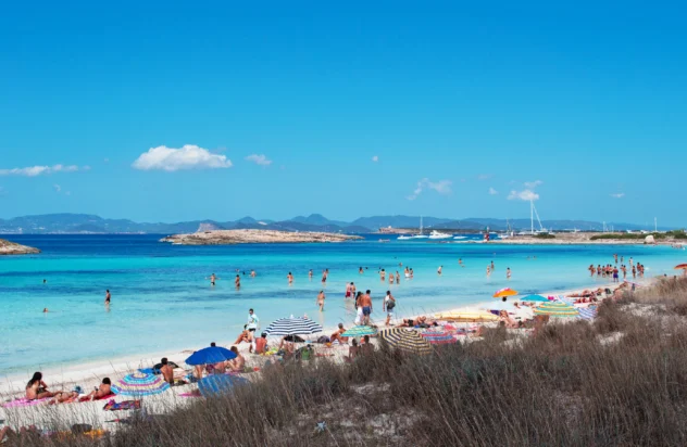 Chartering A Yacht In The Mediterranean This Summer? Don’t Miss These 10 Experiences 