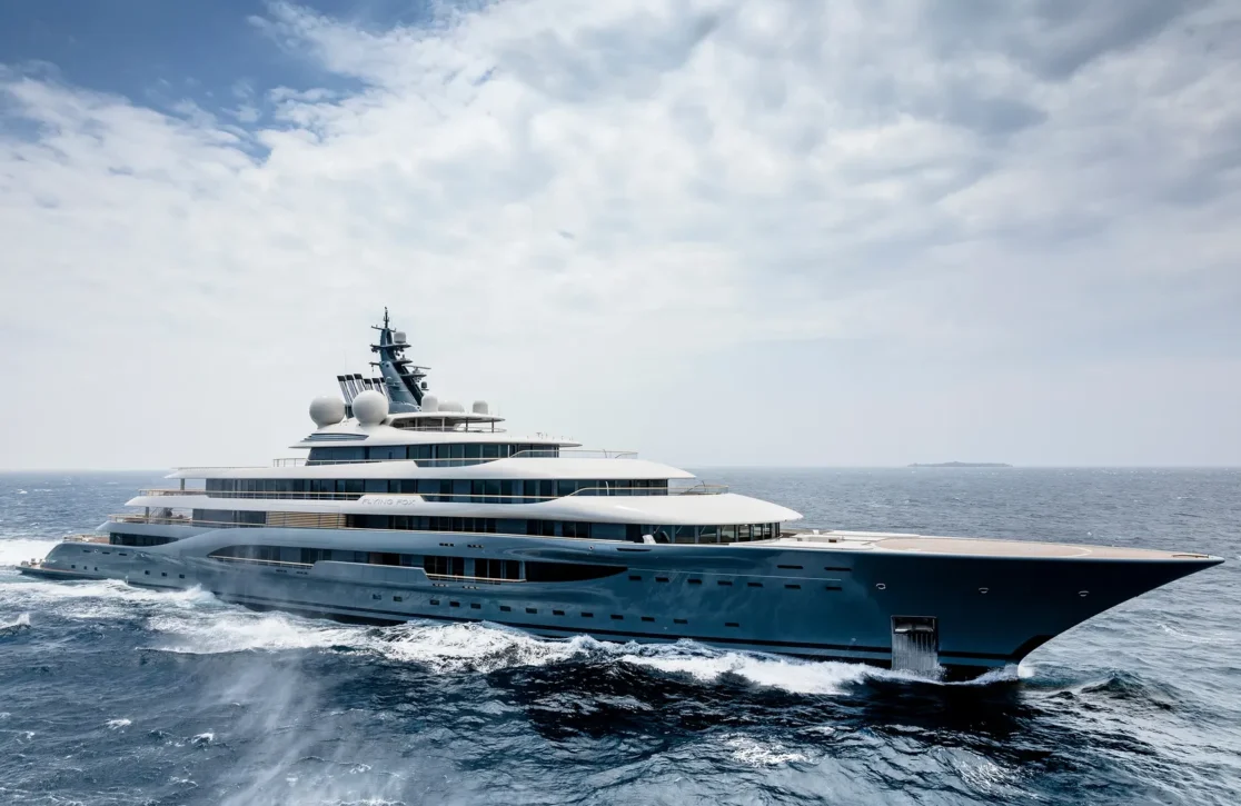 How Much Does it Cost to Charter a Yacht?