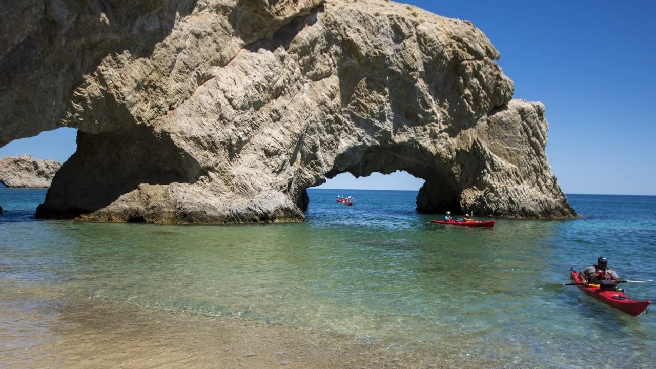 kayaking in Isla San José