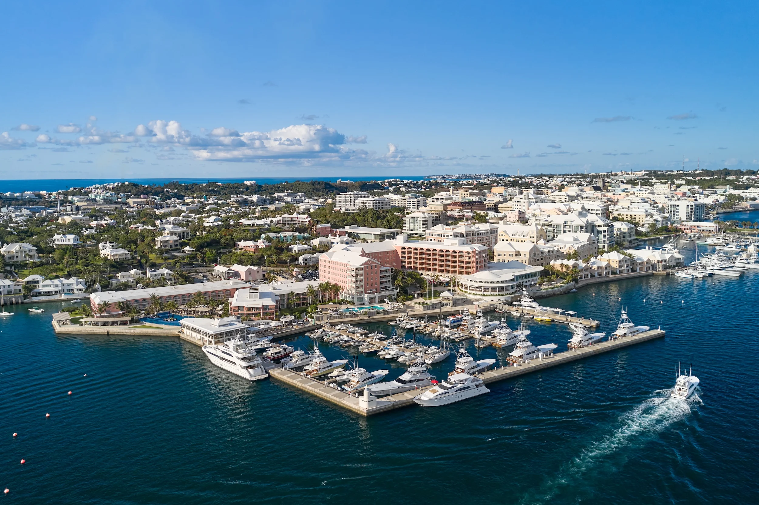 24 Hours In Bermuda: A Luxury Yacht Insider’s Guide