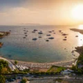 Why Vouliagmeni Became the Athens Riviera’s Yachting Hotspot