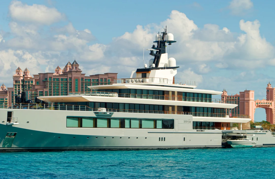 24 Hours in Nassau: A Luxury Yacht Insider’s Guide